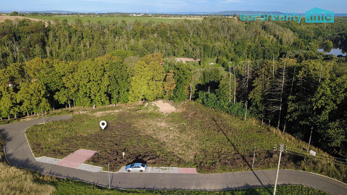 Prodej stavebního pozemku 1211 m², Niměřice – fotka 1 z 3
