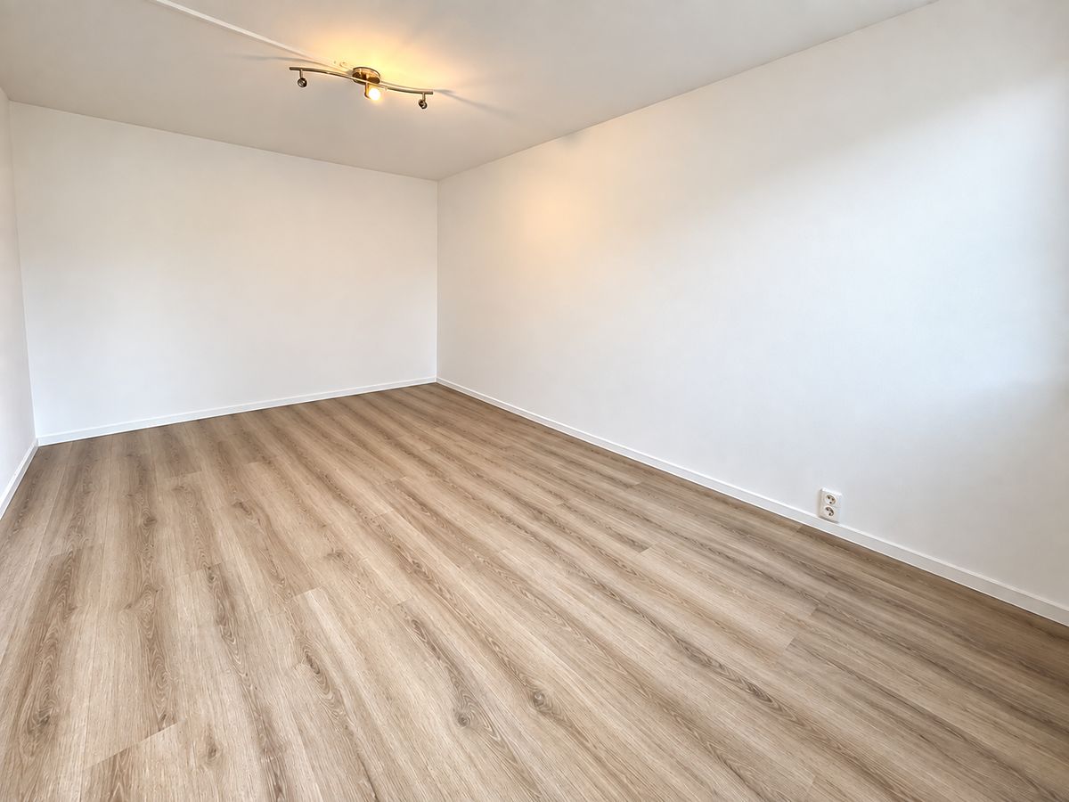 Pronájem bytu 2+kk 41 m² – fotografie 4