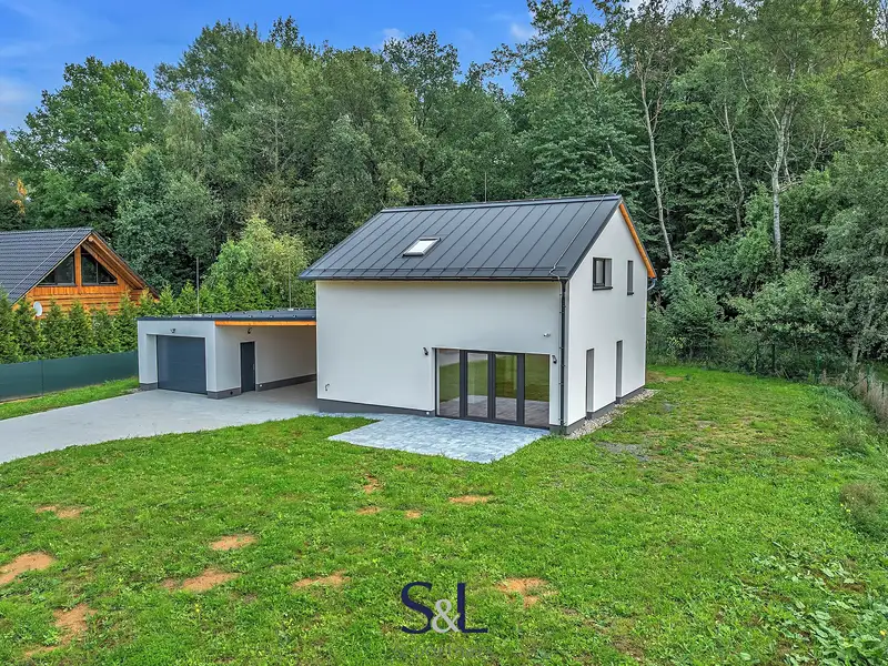 Pronájem rodinného domu 132 m², pozemek 1483 m², Liberec – náhled fotky 1