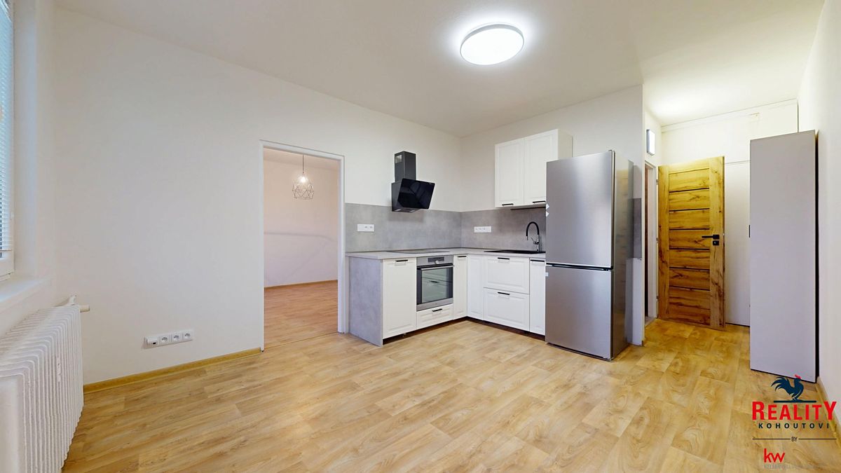 Pronájem bytu 1+1 36 m² – fotografie 2