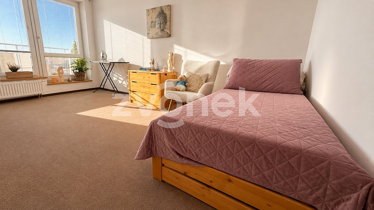 Pronájem bytu 2+kk 44 m² – fotografie 3
