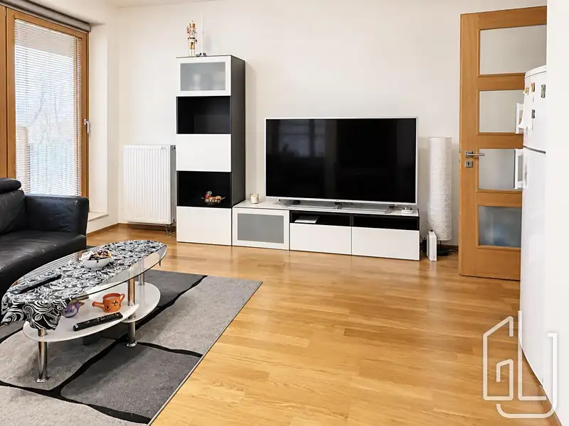 Pronájem bytu 2+kk 57 m², Praha – náhled fotky 2