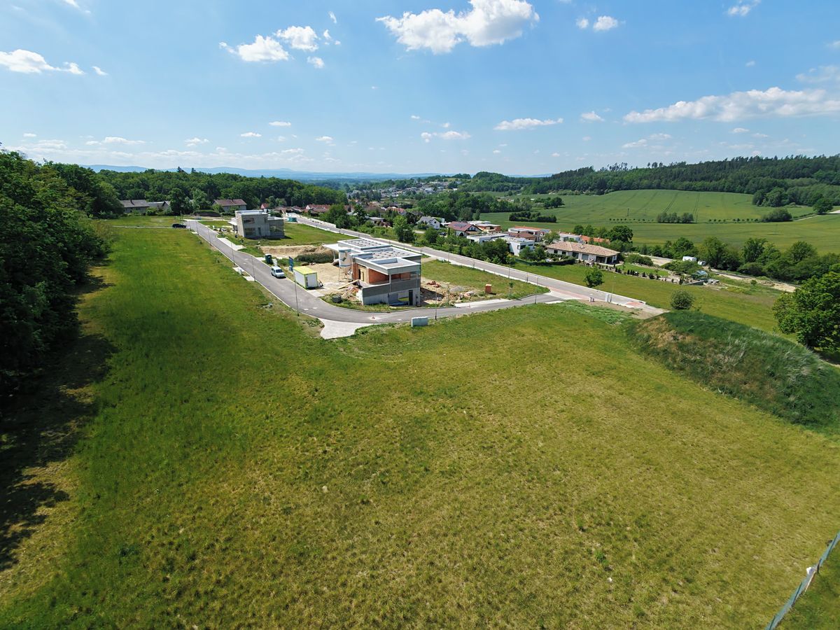 Prodej stavebního pozemku 920 m² – fotografie 3