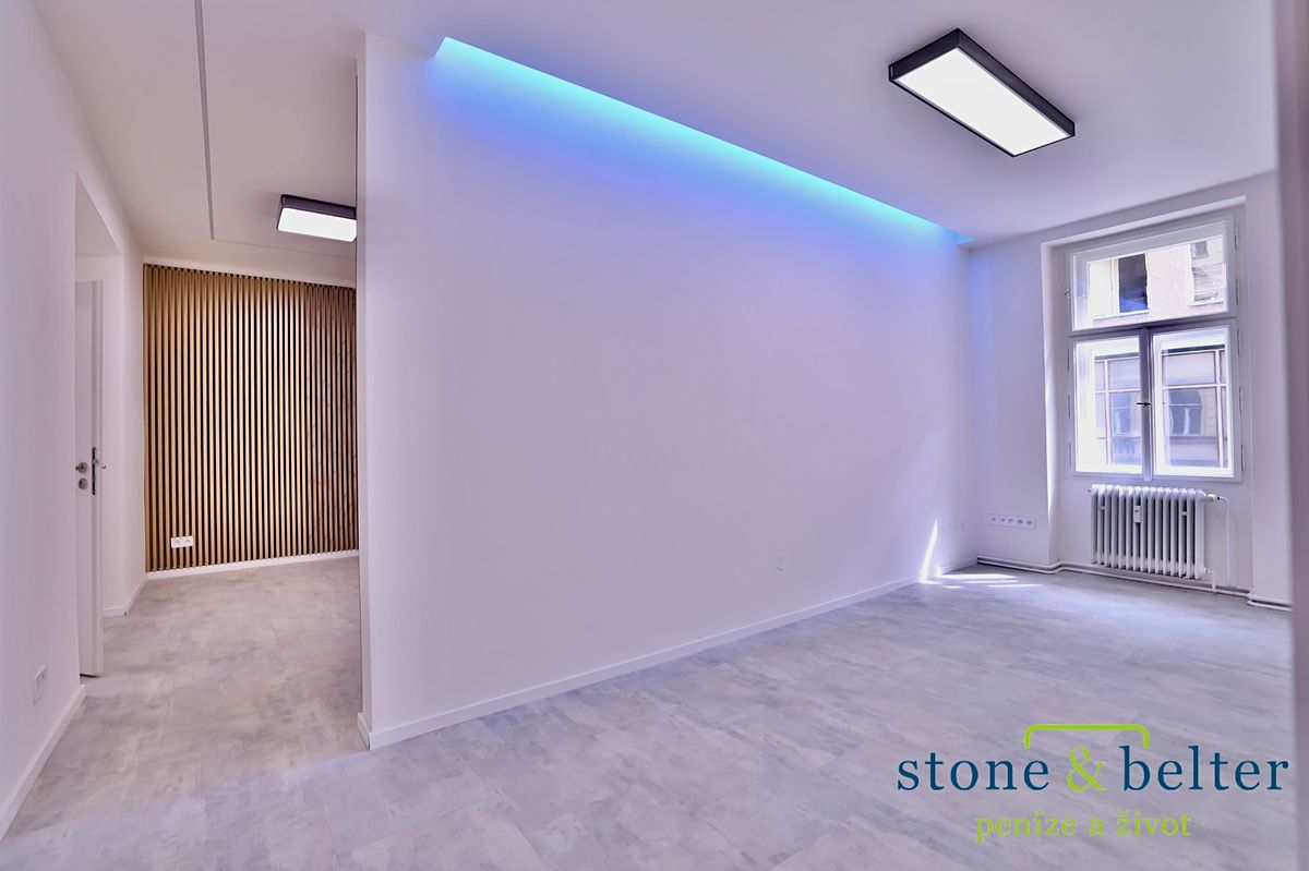 Pronájem kanceláře 146 m² – fotografie 5