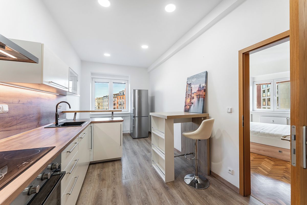 Pronájem bytu 2+1 70 m² – fotografie 2