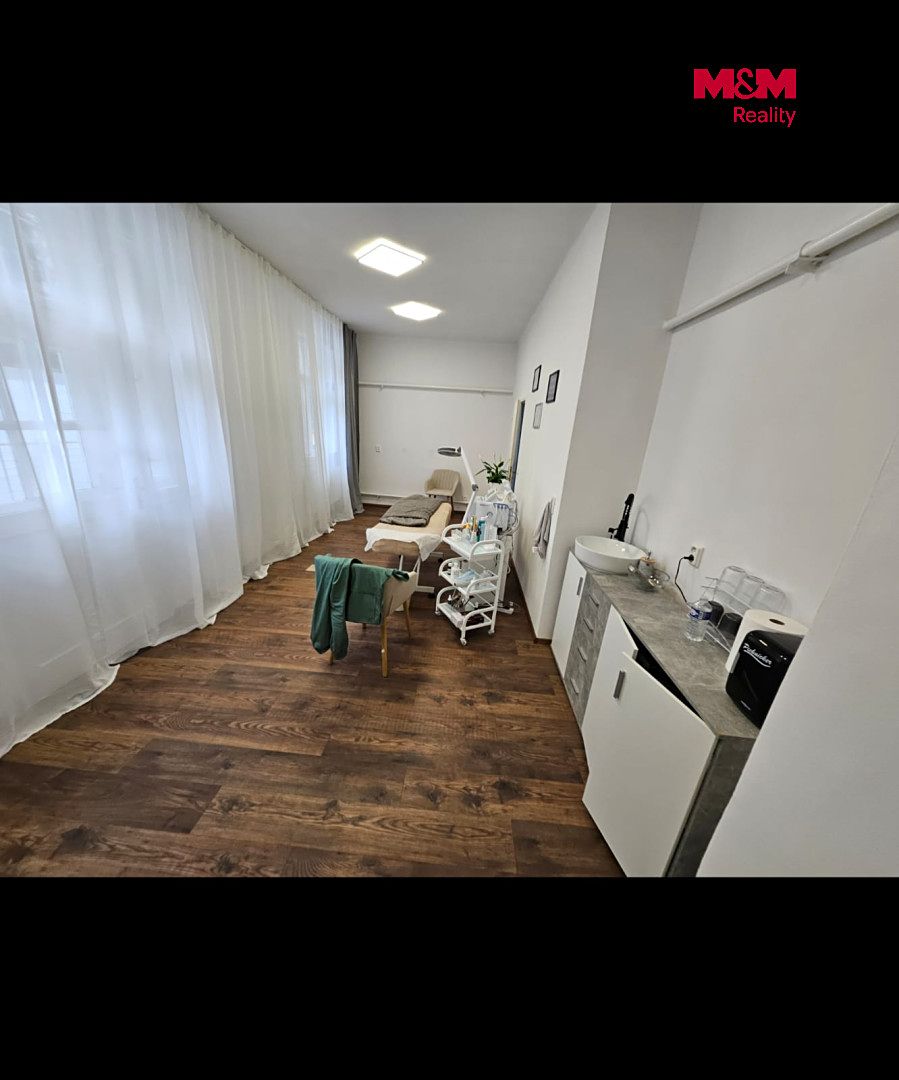Pronájem obchodního prostoru 35 m² – fotografie 3