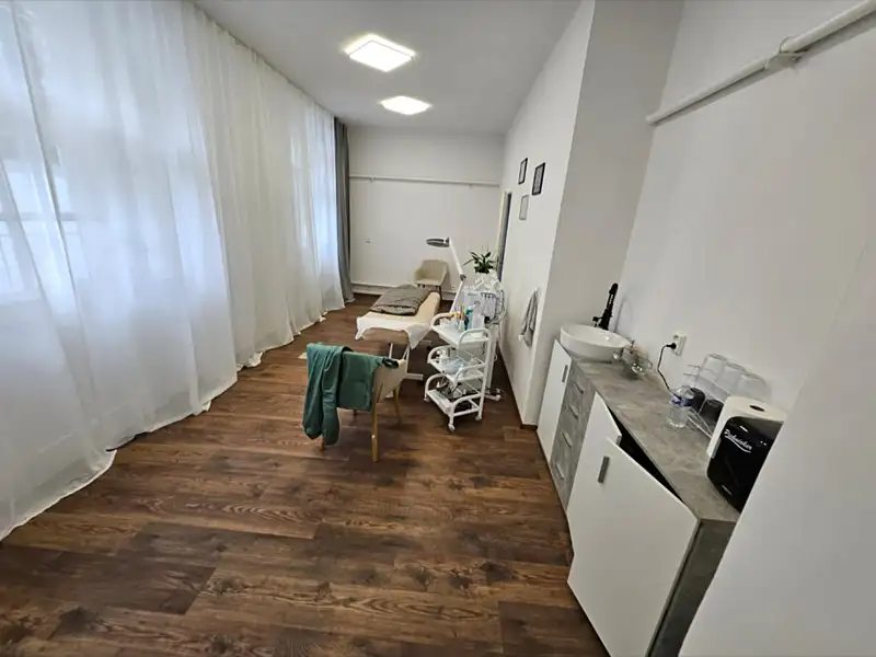 Pronájem obchodního prostoru 35 m², Praha – náhled fotky 3