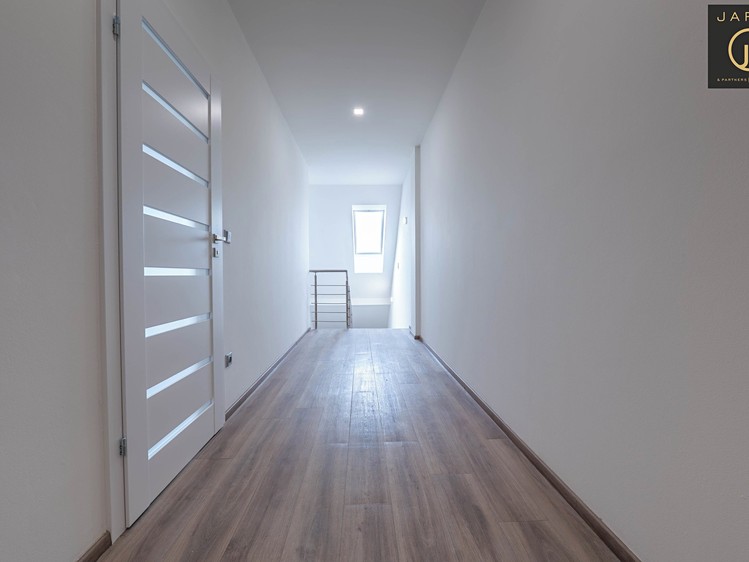 Будинок на продаж, 178 м² (14 з 32)