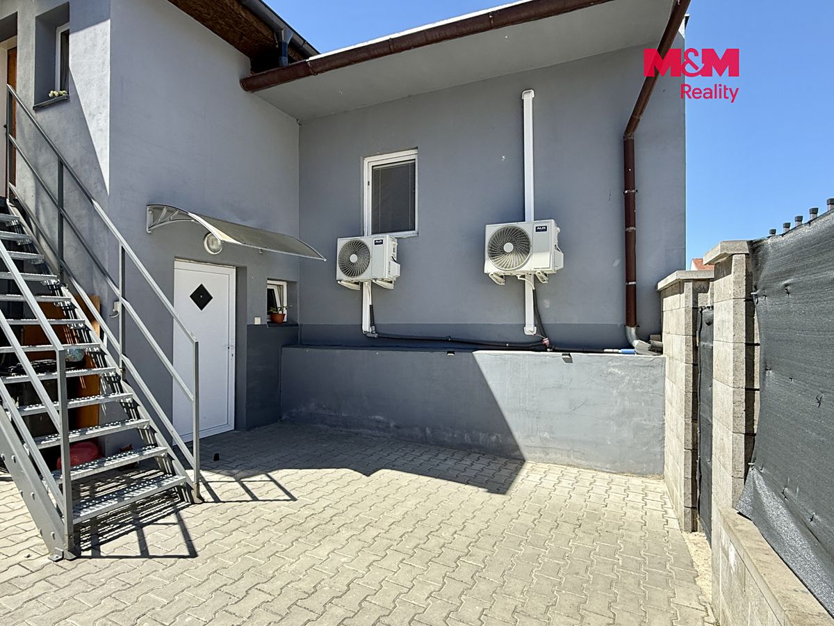 Pronájem bytu 1+kk 22 m² – fotografie 4