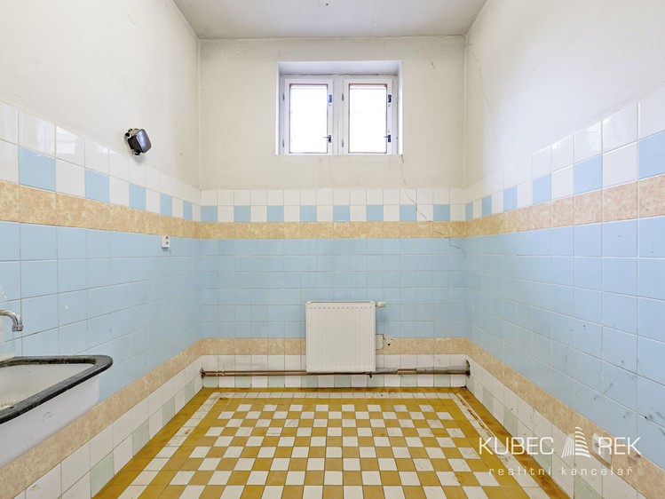 Комерційне приміщення на продаж, 237 м² (19 з 25)