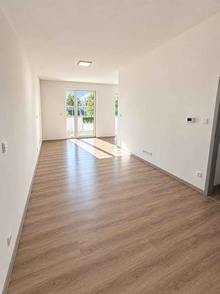 Pronájem bytu 1+kk 32 m² – fotografie 3