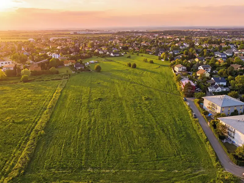 Prodej stavebního pozemku 801 m², Šestajovice – náhled fotky 2