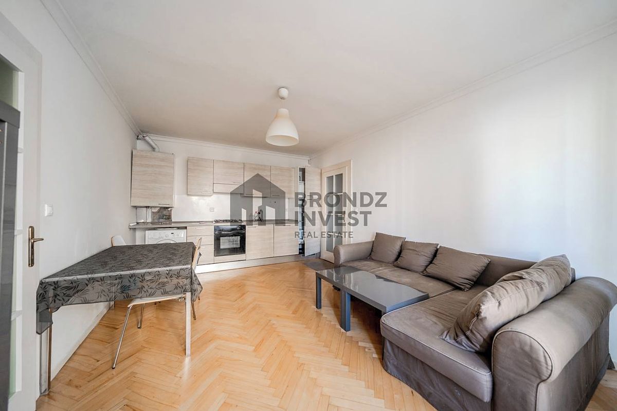 Pronájem bytu 2+kk 50 m² – fotografie 3