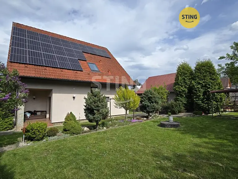 Pronájem rodinného domu 170 m², pozemek 878 m², Hostašovice – náhled fotky 1