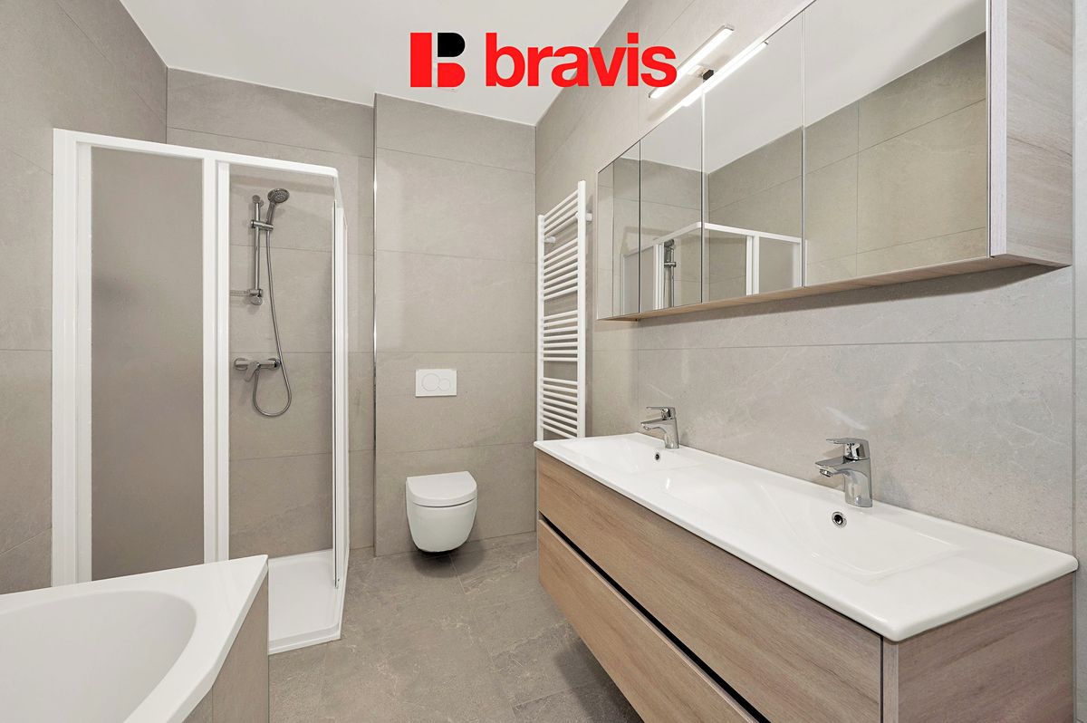 Pronájem bytu 4+kk 89 m² – fotografie 4