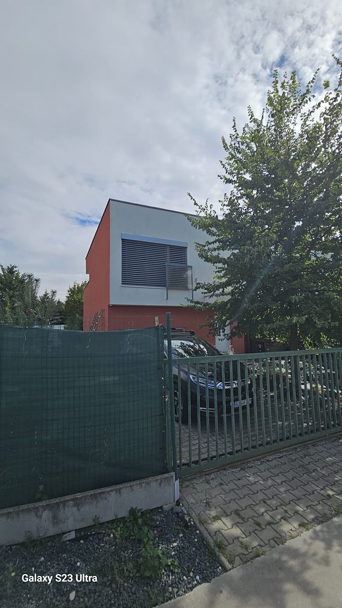 Dražba rodinného domu 93 m², pozemek 386 m², Chorvátsky Grob – fotka 1 z 3