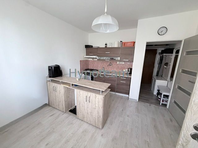Pronájem bytu 1+1 34 m² – fotografie 2