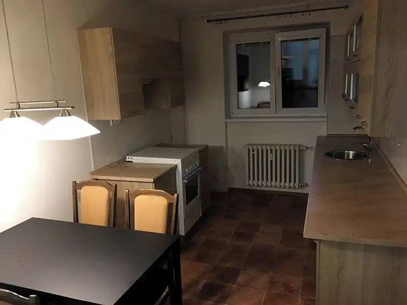 Pronájem bytu 2+1 52 m², Kolín – náhled fotky 2