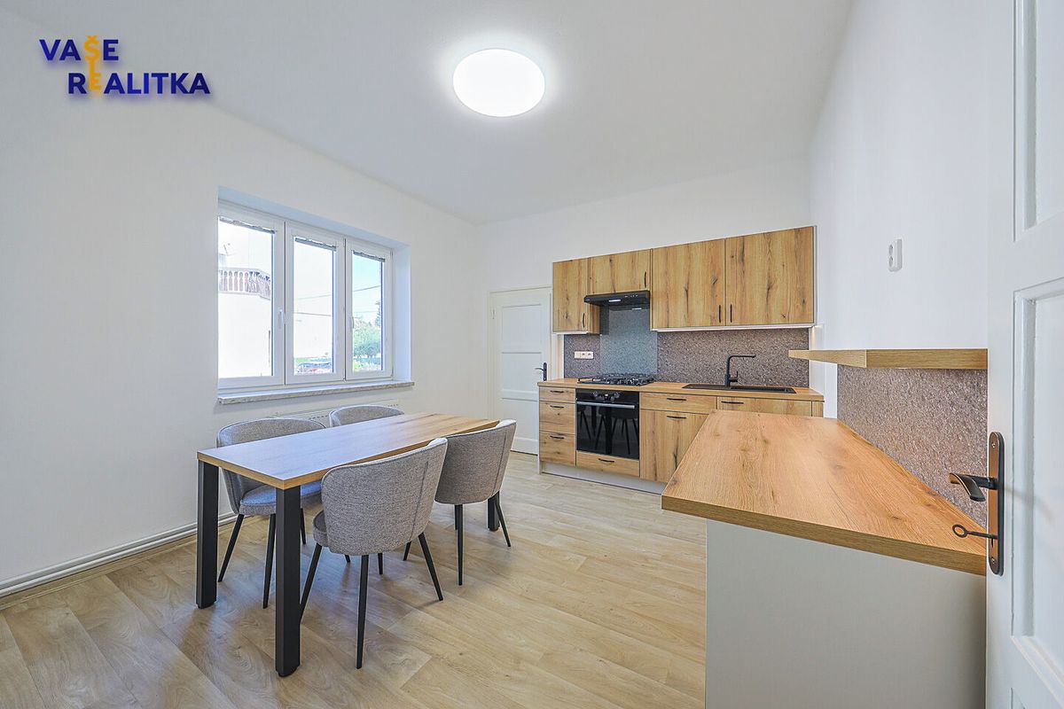 Pronájem bytu 2+1 73 m² – fotografie 4