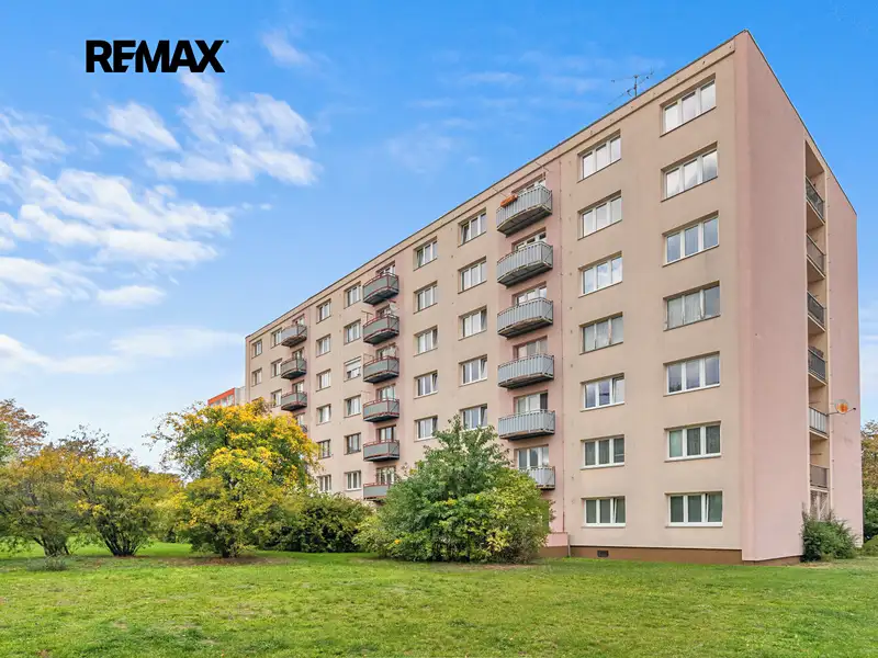 Prodej bytu 1+1 40 m², Kladno – náhled fotky 1