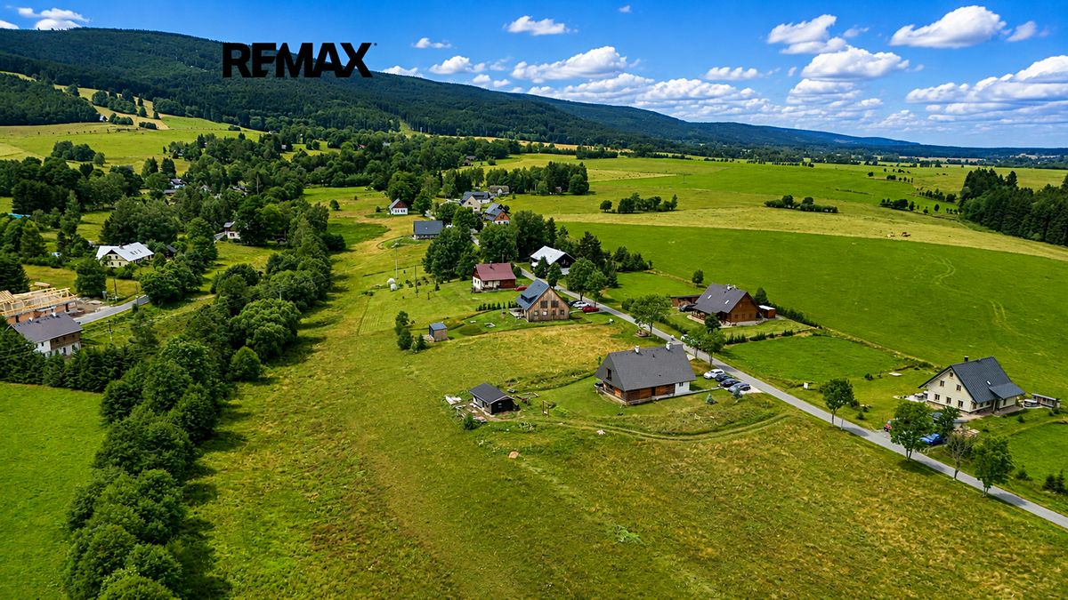 Prodej stavebního pozemku 2639 m² – fotografie 3