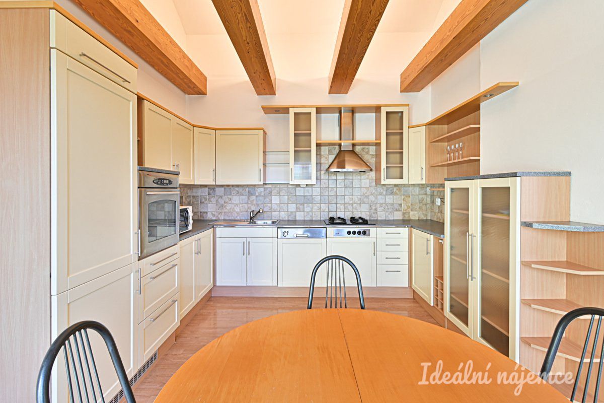 Pronájem bytu 3+kk 118 m² – fotografie 2
