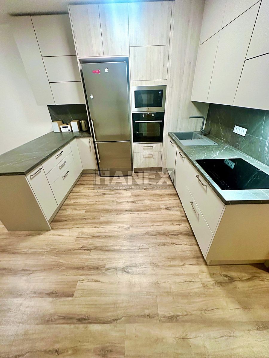 Pronájem bytu 3+kk 80 m² – fotografie 2