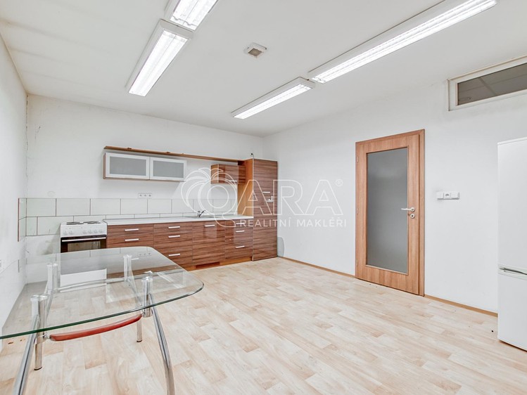 Комерційне приміщення на продаж, 1 029 м² (29 з 39)