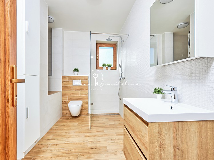 Prodej domu, 133 m² (9 z 24)