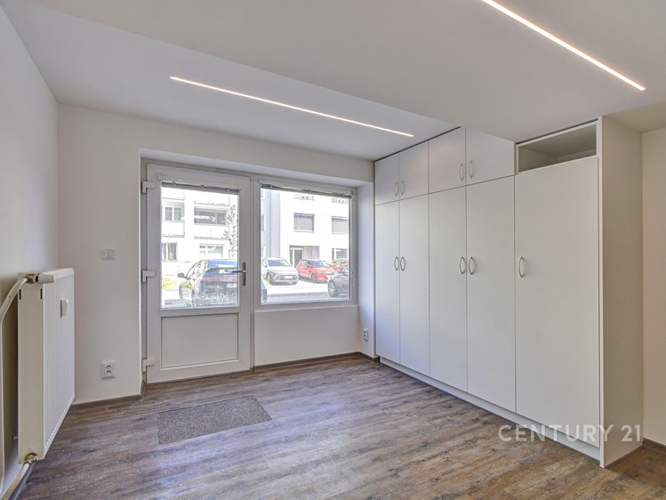Gewerbefläche zum Kauf, 39 m² (1 von 20)