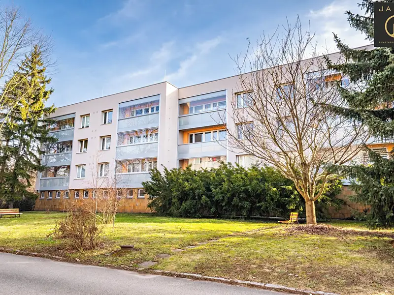 Prodej bytu 3+1 74 m², Praha – náhled fotky 1