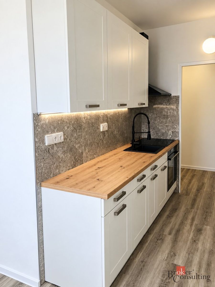 Pronájem bytu 2+1 63 m² – fotografie 2