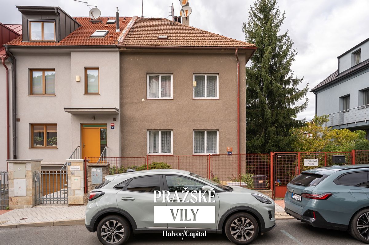 Prodej rodinného domu 190 m², pozemek 329 m², Praha – fotka 1 z 3