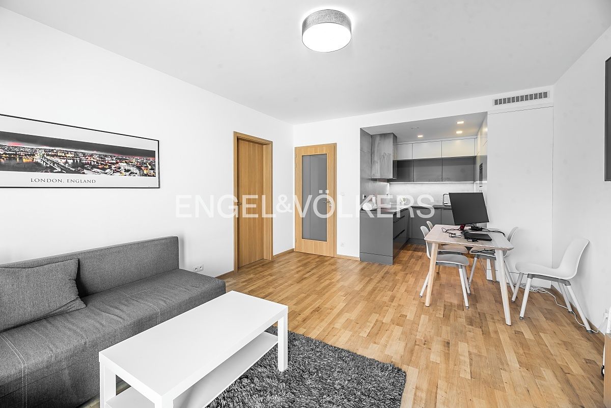 Pronájem bytu 2+kk 51 m² – fotografie 4