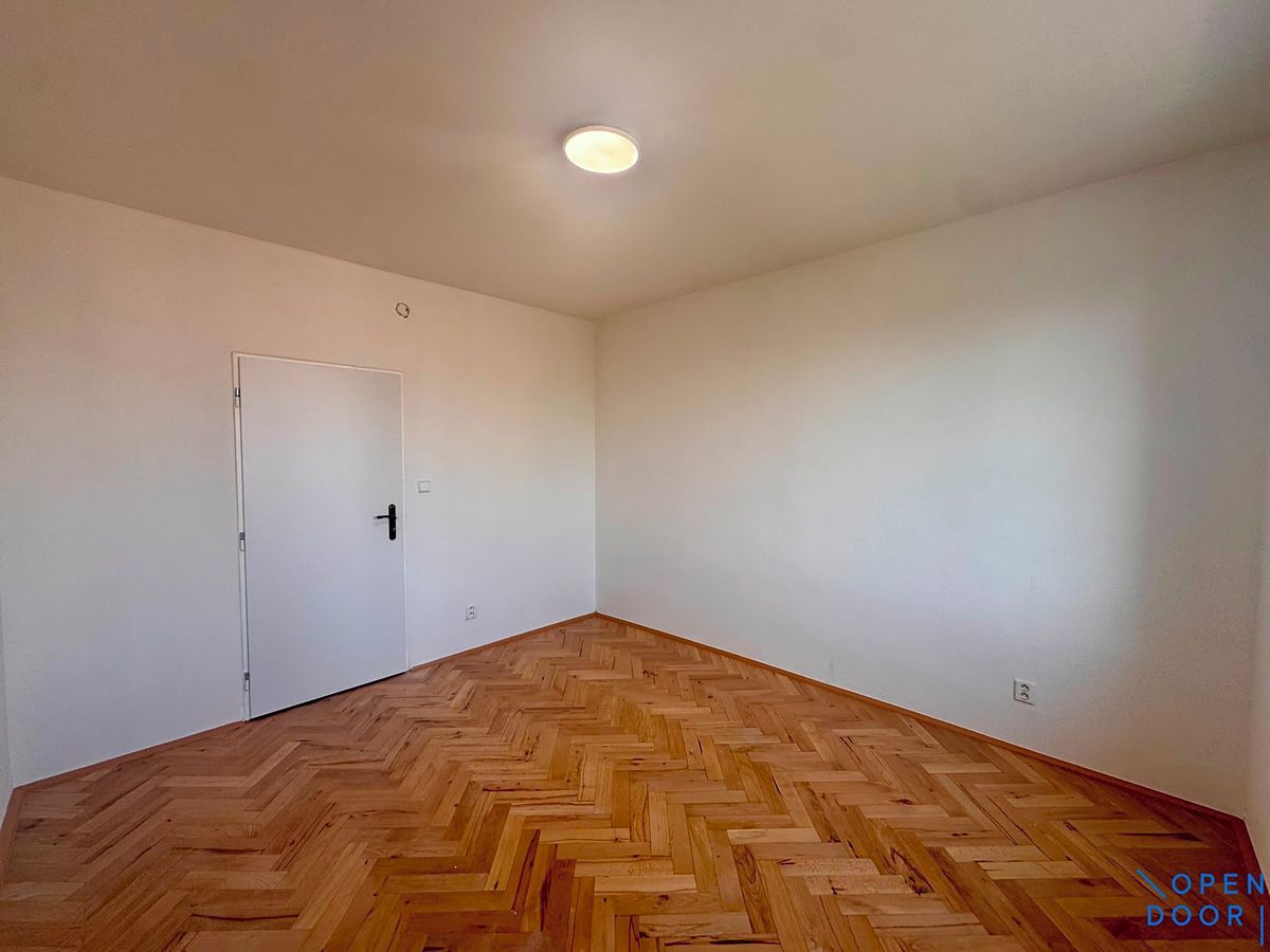 Pronájem bytu 2+1 51 m² – fotografie 4