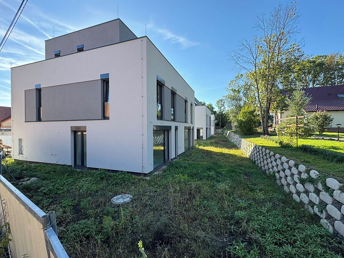Prodej rodinného domu 153 m², pozemek 280 m² – fotografie 4