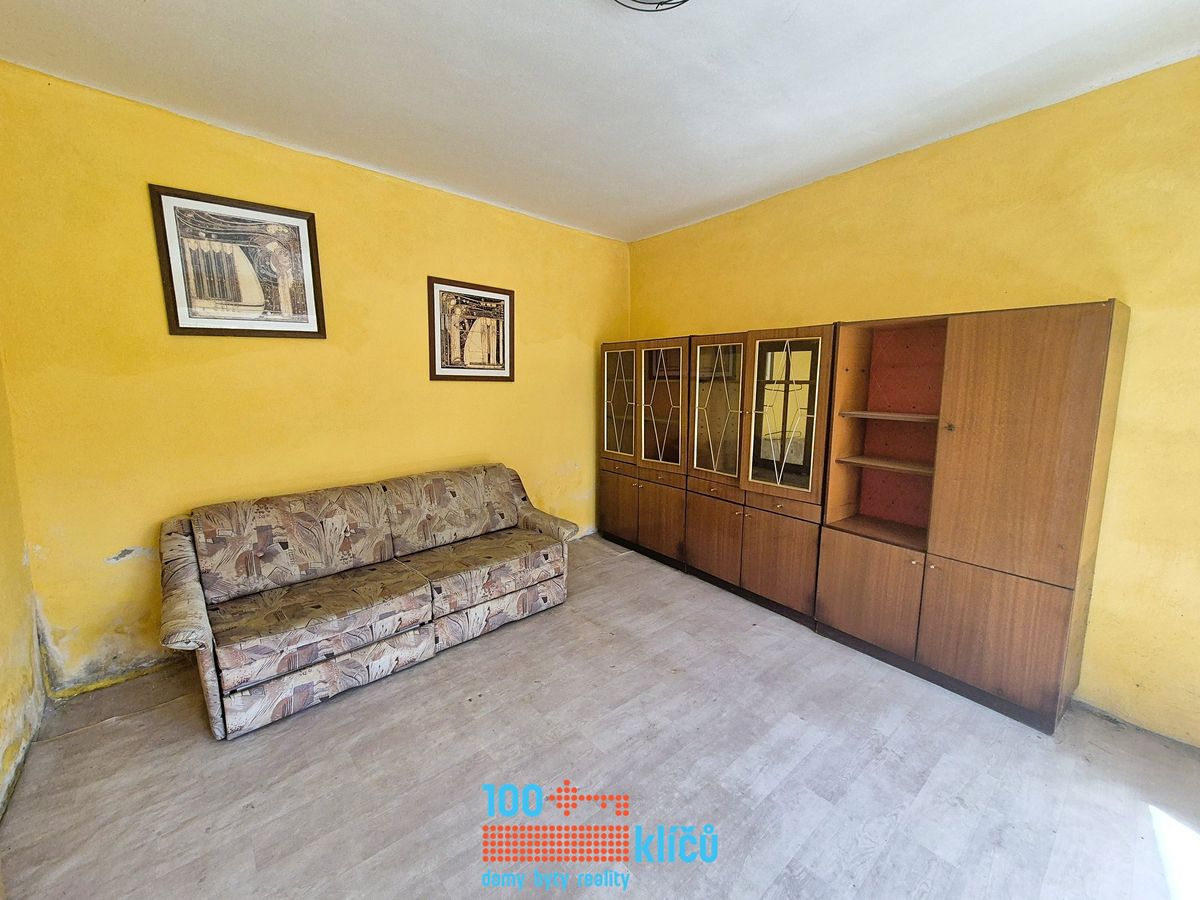 Prodej rodinného domu 818 m², pozemek 818 m² – fotografie 3