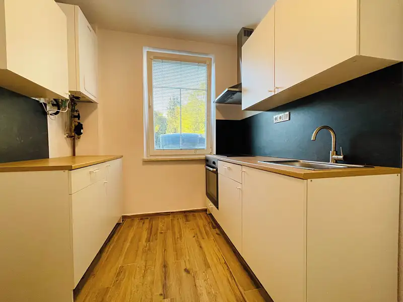 Pronájem rodinného domu 78 m², pozemek 300 m², Zlín – náhled fotky 2