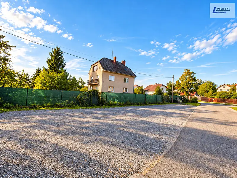 Prodej rodinného domu 500 m², pozemek 1139 m², Nečín – náhled fotky 3
