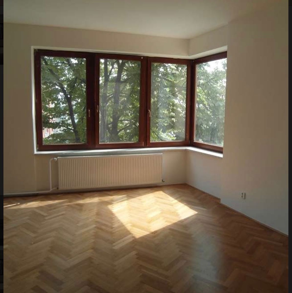 Pronájem bytu 2+kk 78 m² – fotografie 2