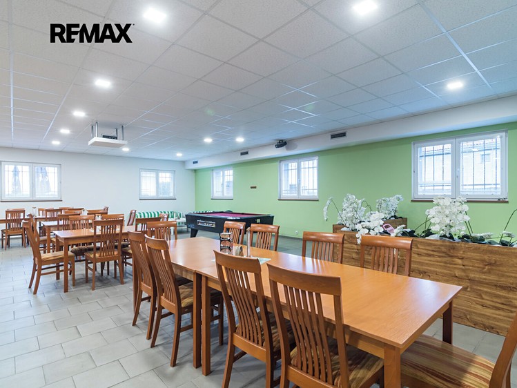 Комерційне приміщення в оренду, 924 м² (11 з 34)