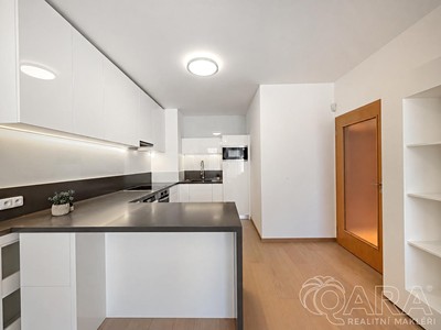 Prodej bytu 2+kk, 55 m² (2 z 22)