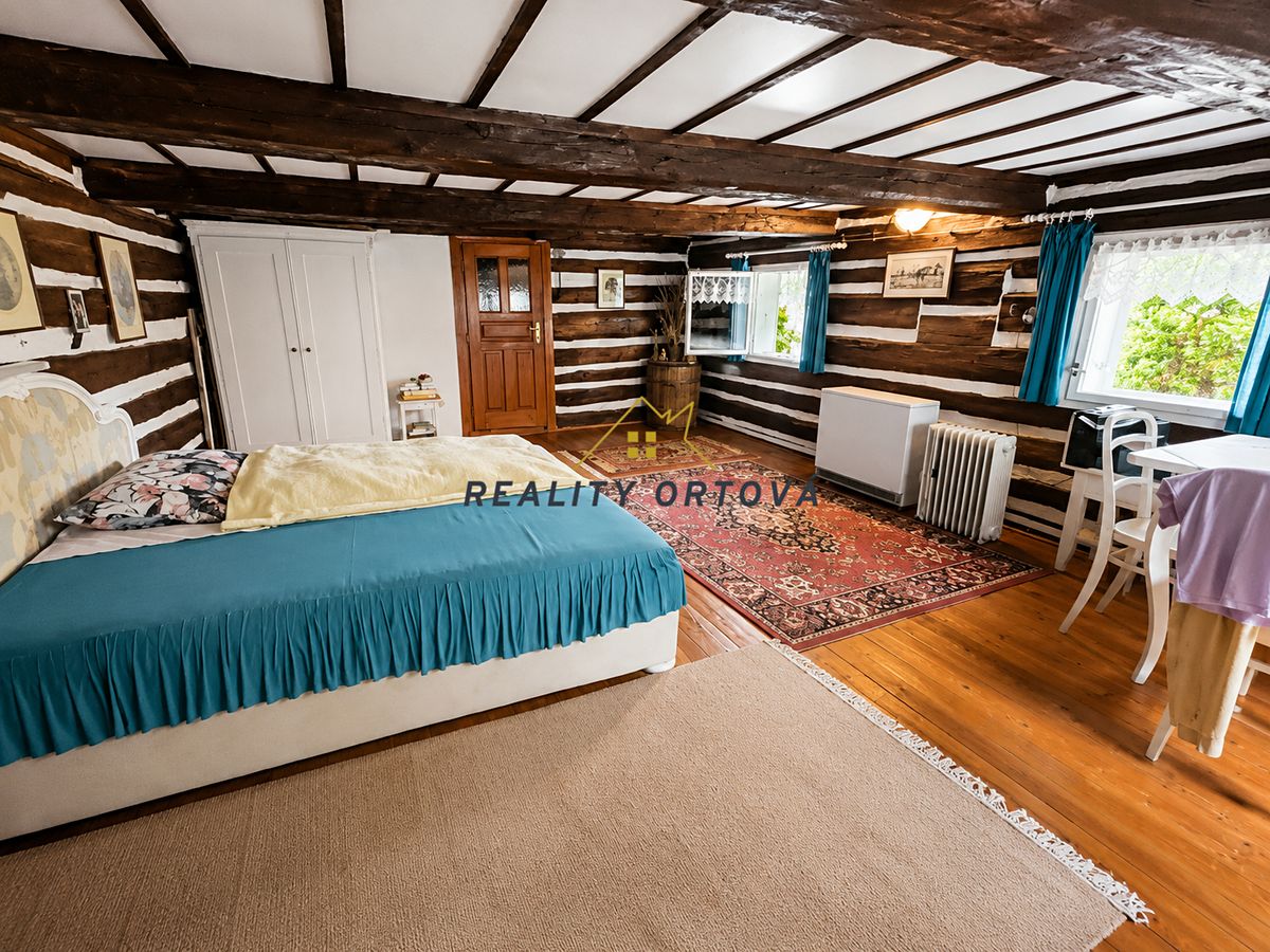 Prodej rodinného domu 180 m², pozemek 1830 m² – fotografie 4