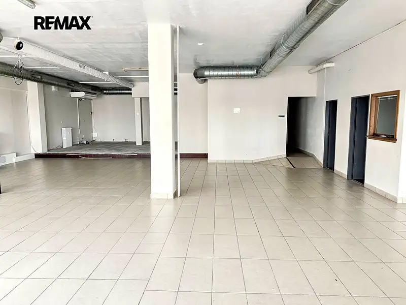 Pronájem obchodního prostoru 208 m², Chrudim – náhled fotky 1