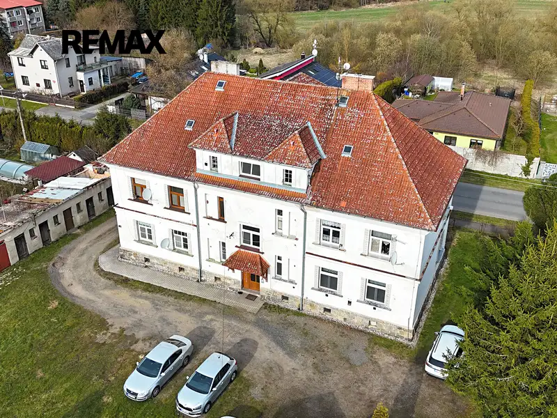 Prodej bytu 1+1 46 m², Planá – náhled fotky 1