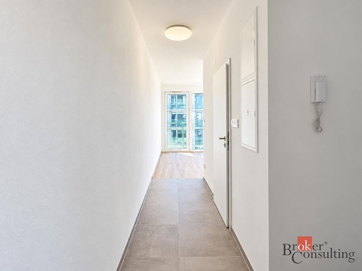 Pronájem bytu 2+kk 52 m² – fotografie 5