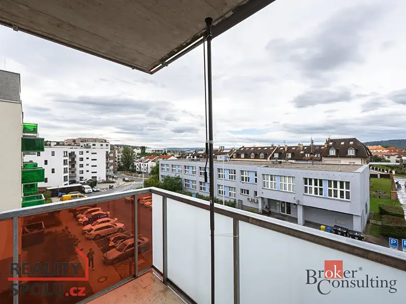 Pronájem bytu 1+kk 37 m², Praha – náhled fotky 3