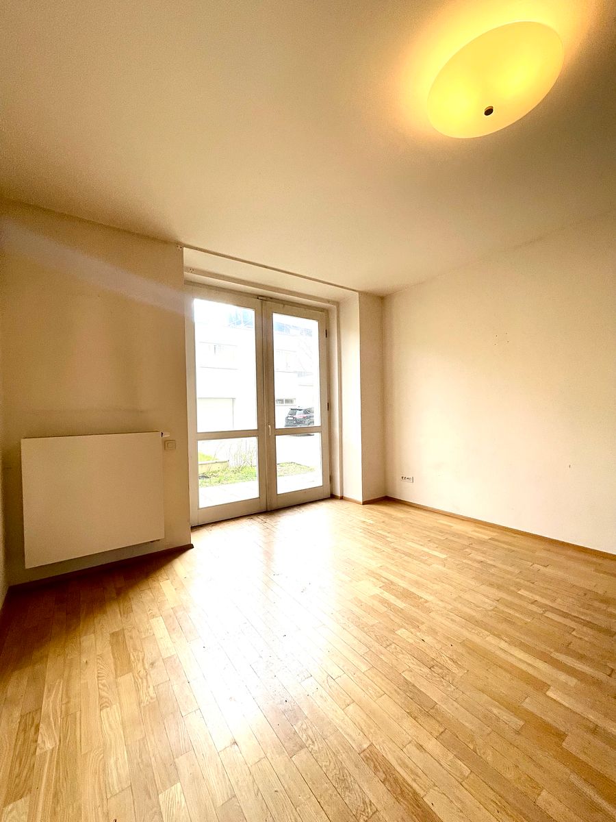 Pronájem bytu 2+kk 75 m² – fotografie 3