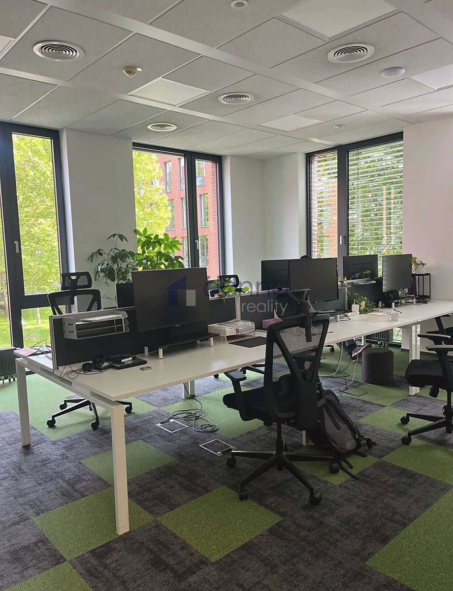 Pronájem kanceláře 76 m² – fotografie 3