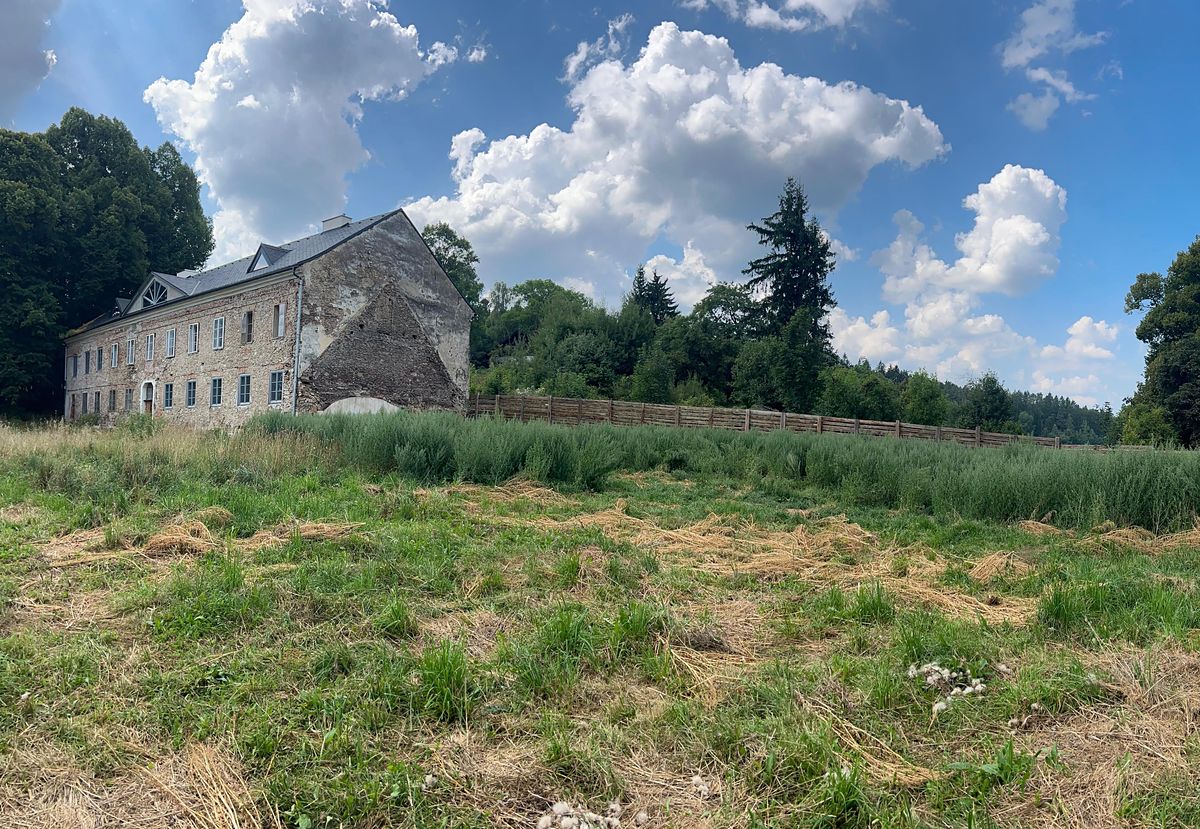 Prodej vily 665 m², pozemek 21606 m² – fotografie 4